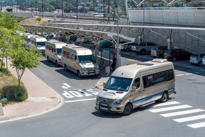 Gautrain: Transforming Spaces, People and the Economy A Partnership for Sustainable Public Transport and Economic Growth